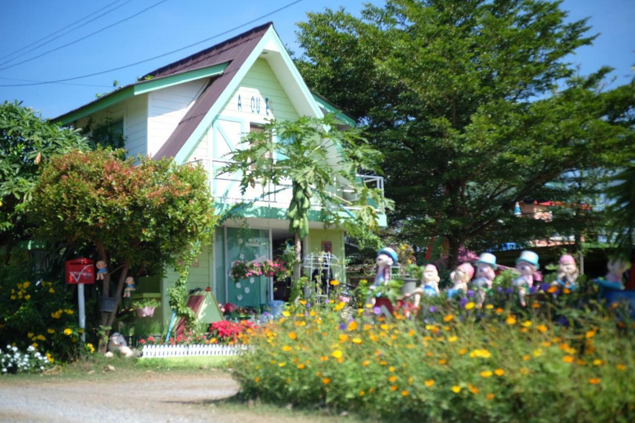 A Houses Homestay 나콘라차시마 외부 사진