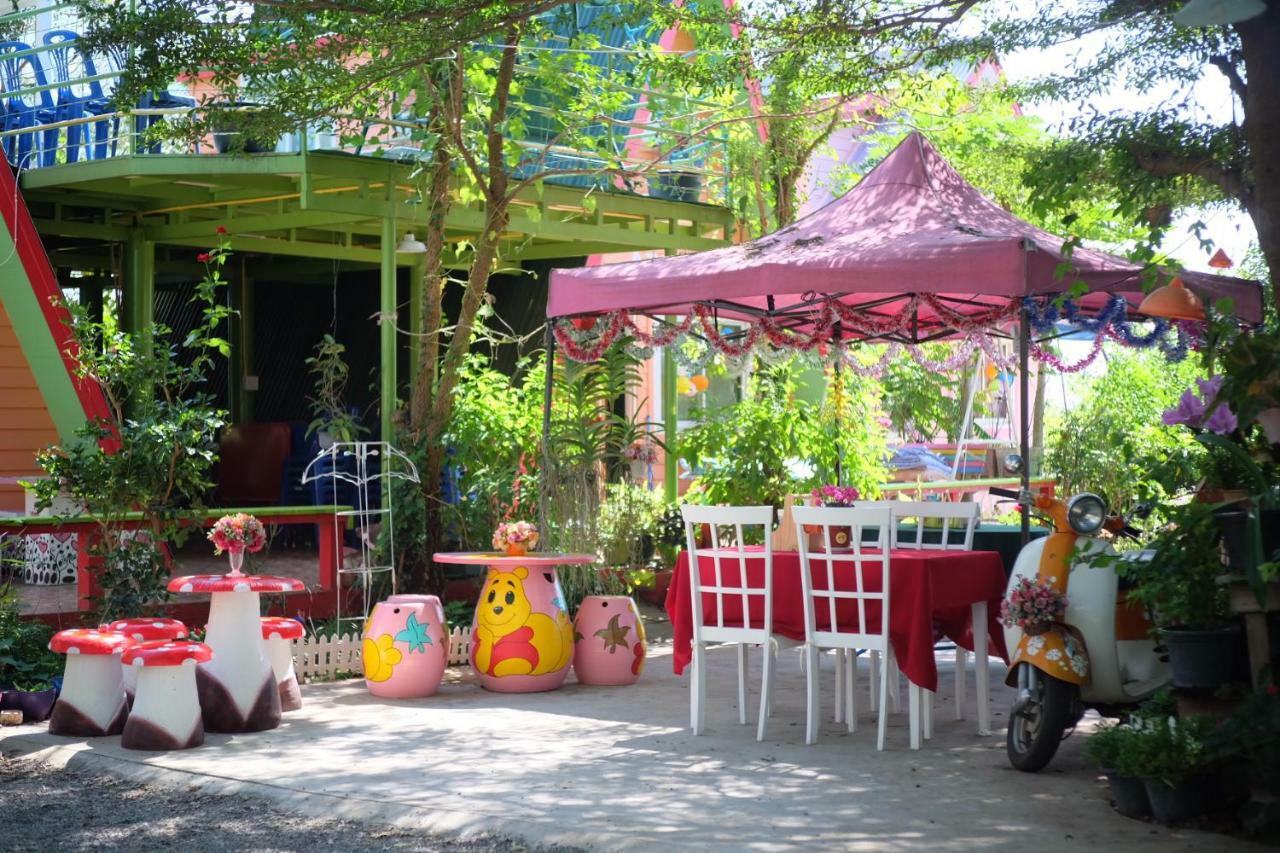 A Houses Homestay 나콘라차시마 외부 사진