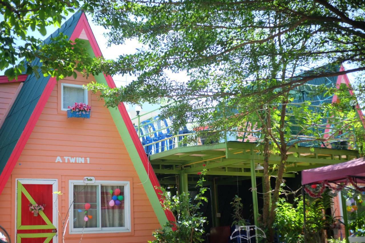 A Houses Homestay 나콘라차시마 외부 사진
