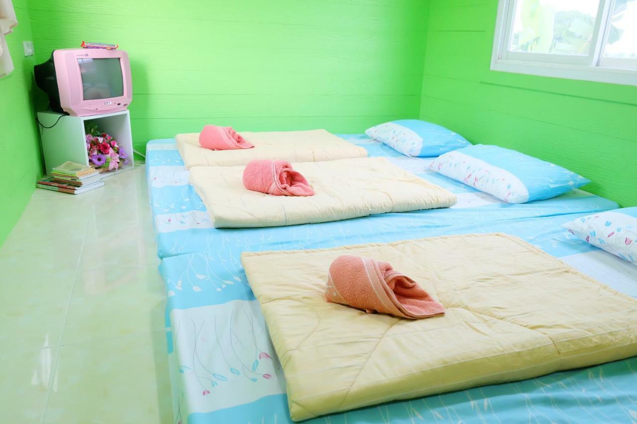 A Houses Homestay 나콘라차시마 외부 사진