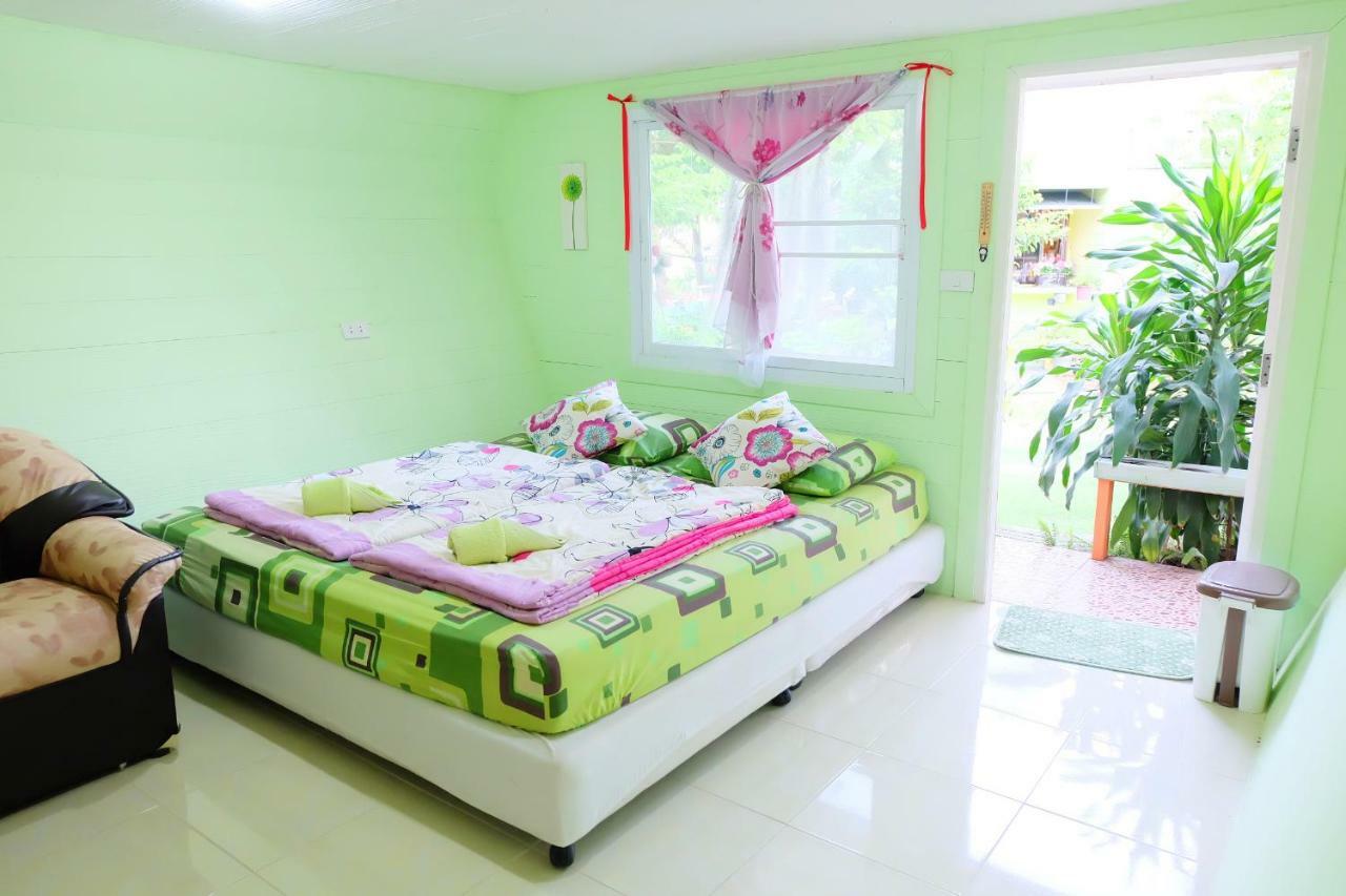 A Houses Homestay 나콘라차시마 외부 사진