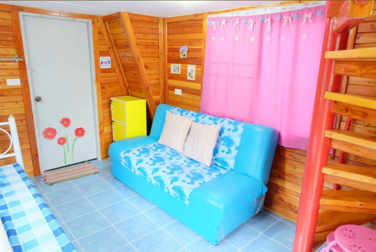 A Houses Homestay 나콘라차시마 외부 사진